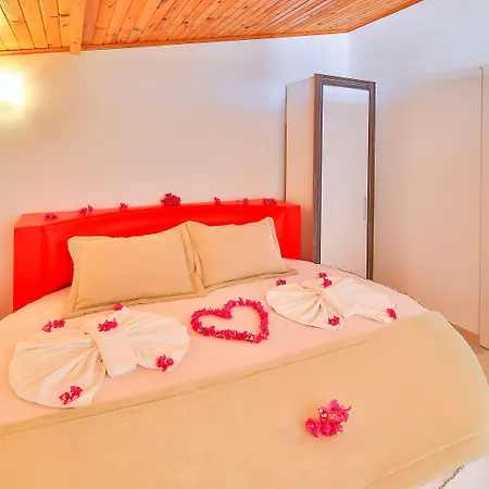 Belinda Hotel 3*