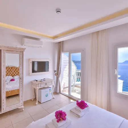 Belinda Hotel 3*