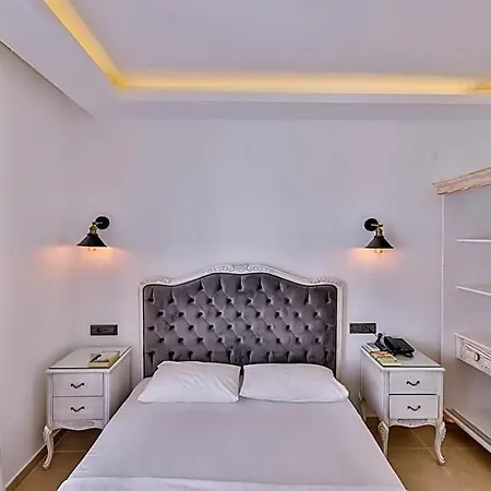 Belinda Hotel 3*
