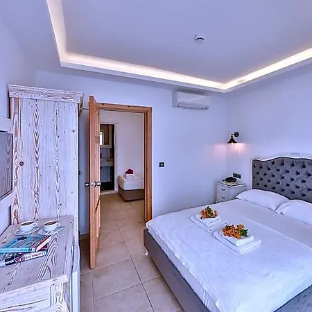 Belinda Hotel 3*