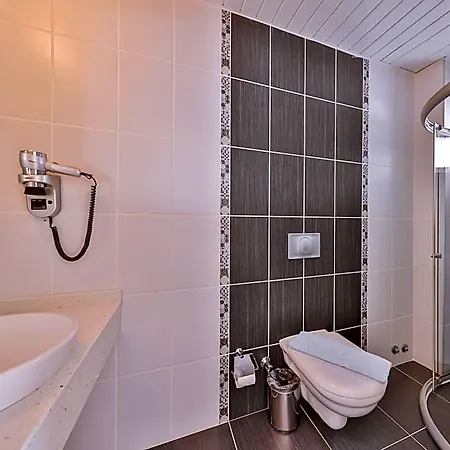 Belinda Hotel 3*