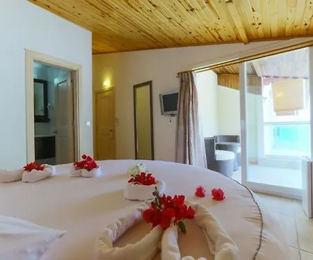 Belinda Hotel 3*